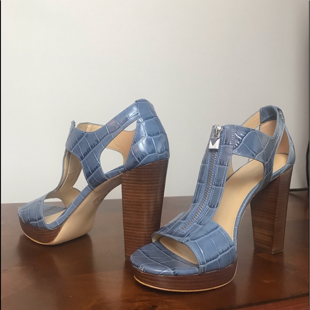 Berkley Lock Leather Platform Sandal. Denim